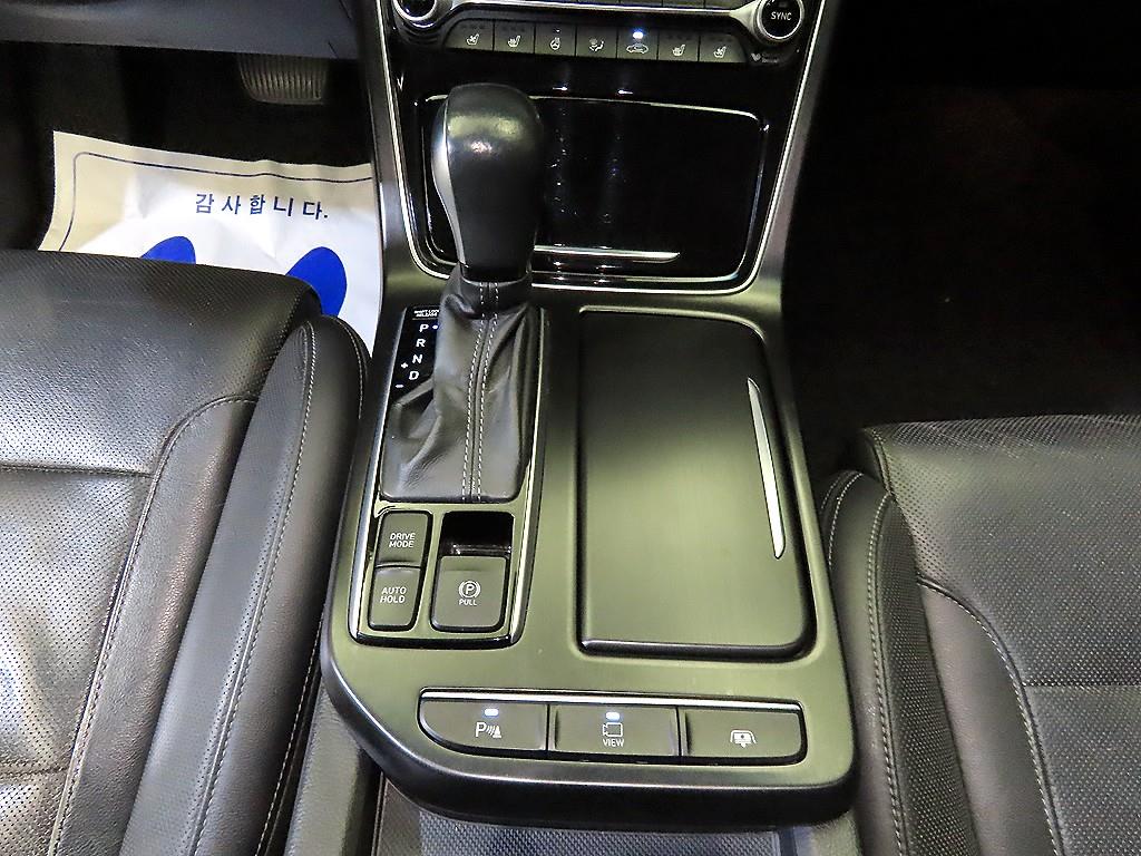 HYUNDAI Grandeur - Vista 12
