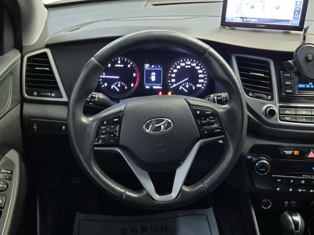 HYUNDAI Tucson - Vista 9