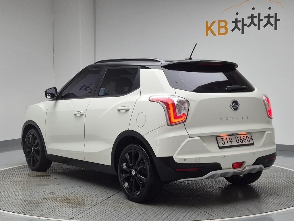 Ssangyong Tivoli - Vista 4