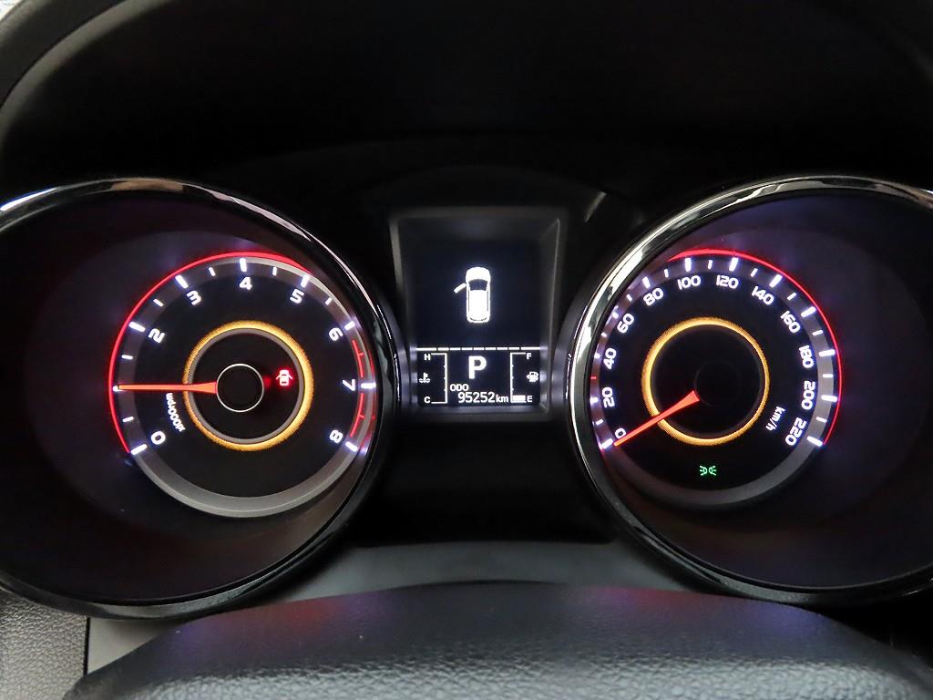 Ssangyong Tivoli - Vista 6