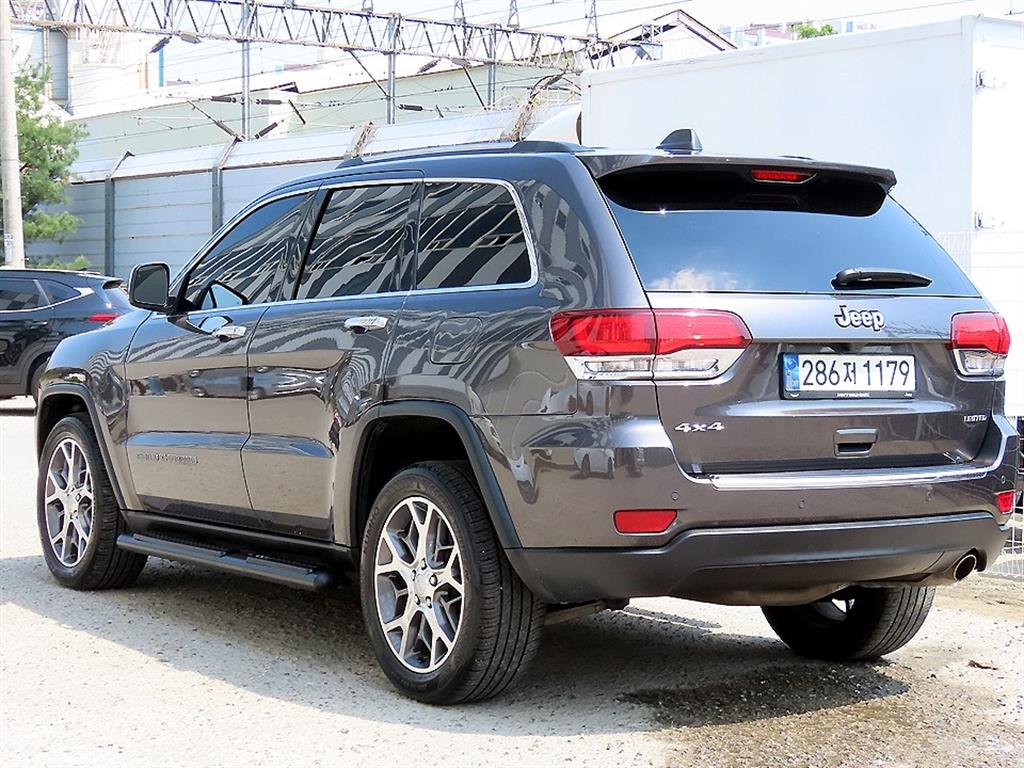 Jeep Cherokee - Vista 3