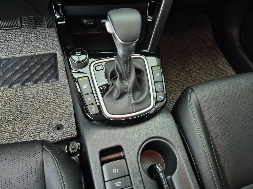 KIA Seltos - Vista 8