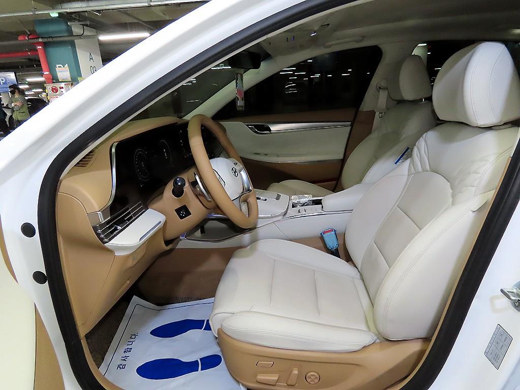 HYUNDAI Grandeur - Vista 6