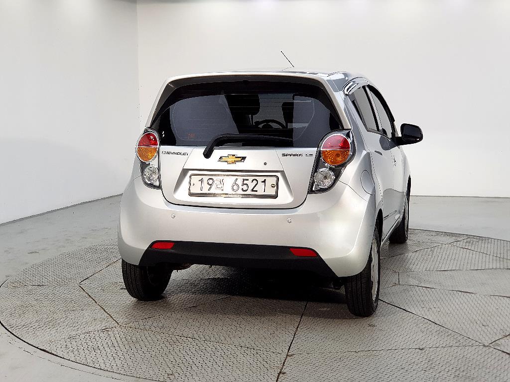 Chevrolet Spark - Vista 3