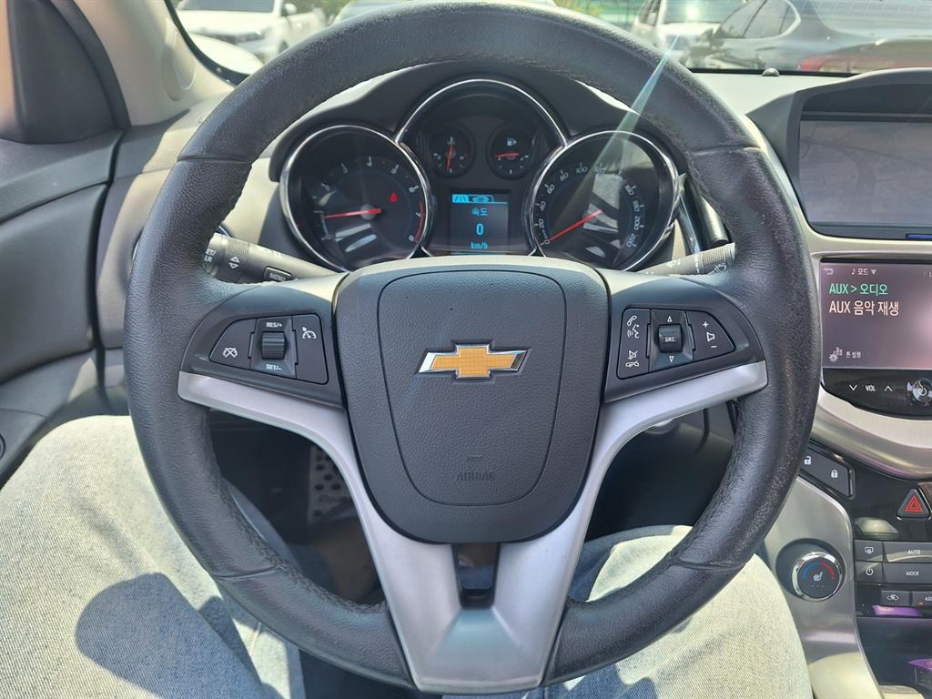 Chevrolet Cruise - Vista 12