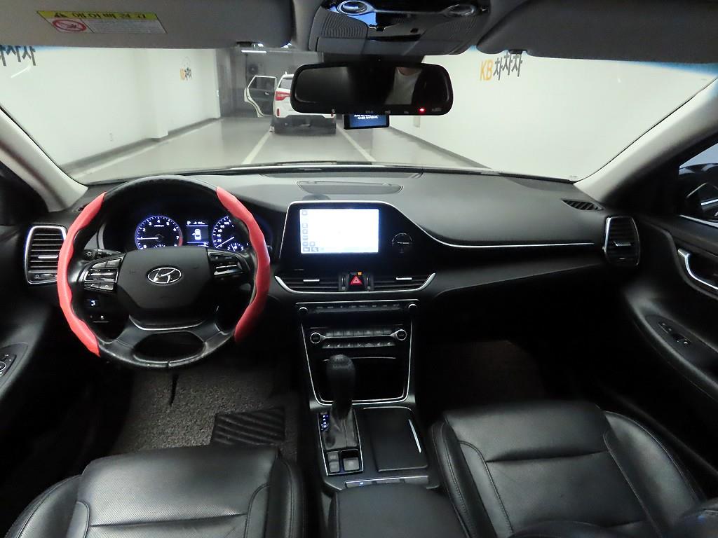 HYUNDAI Grandeur - Vista 6