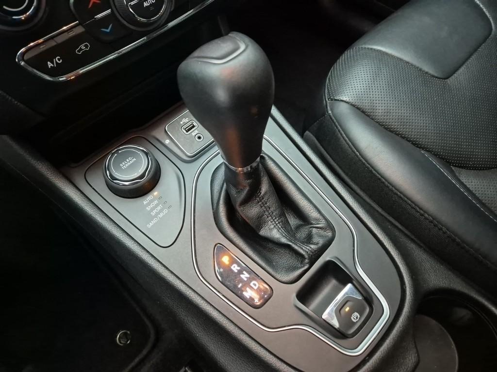 Jeep Cherokee - Vista 8