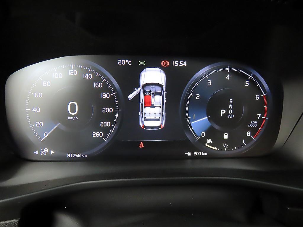 Volvo XC40 - Vista 8