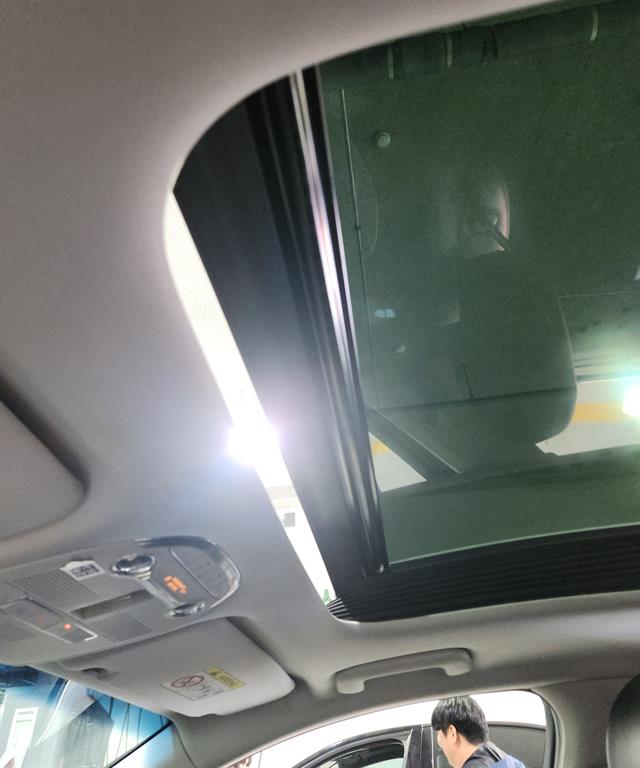 HYUNDAI Grandeur - Vista 4