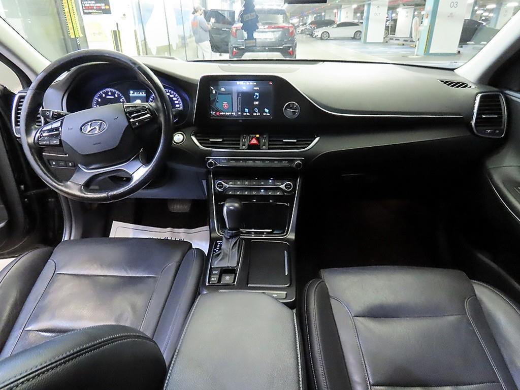 HYUNDAI Grandeur - Vista 10