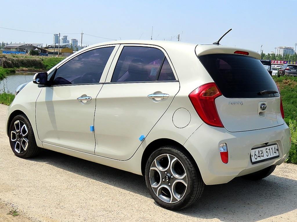 KIA Morning - Vista 3