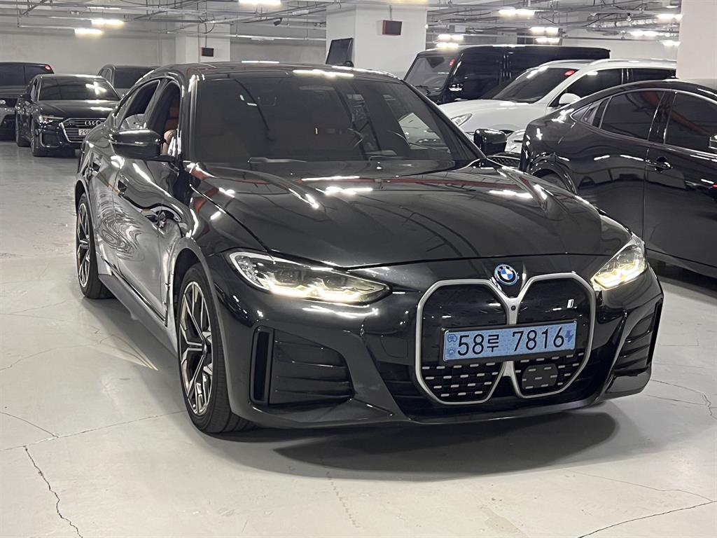 BMW i4 - Vista 3