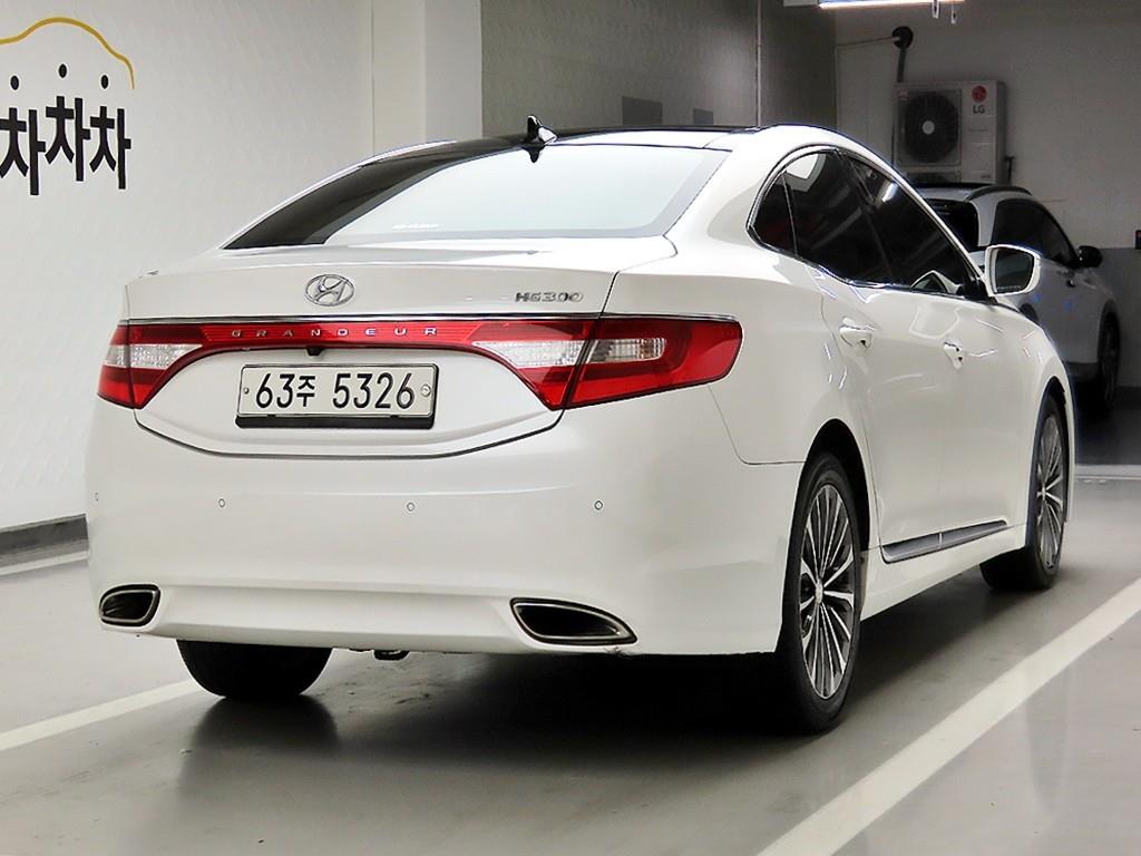 HYUNDAI Grandeur - Vista 4