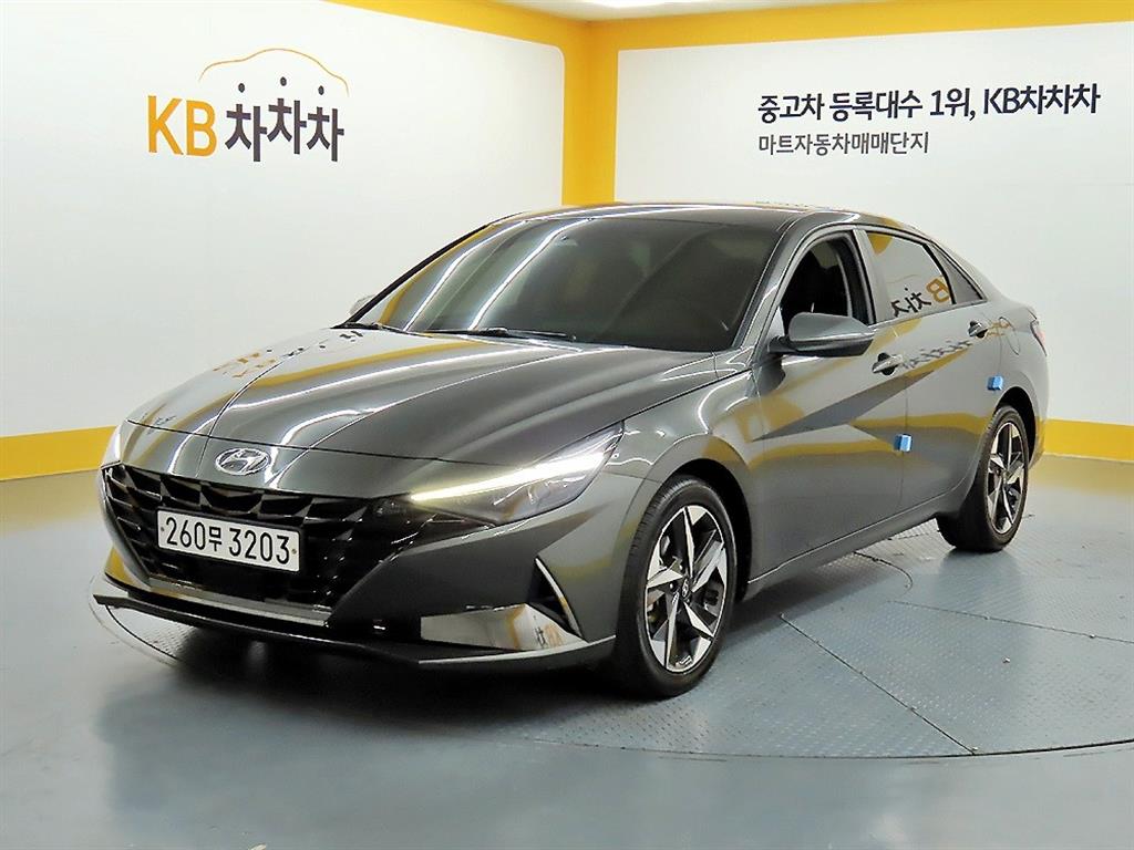 HYUNDAI Avante - Vista 2