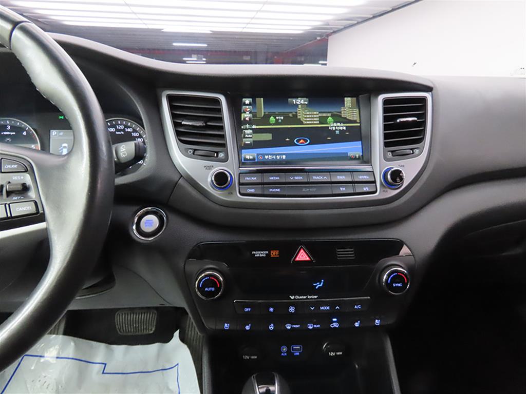 HYUNDAI Tucson - Vista 10