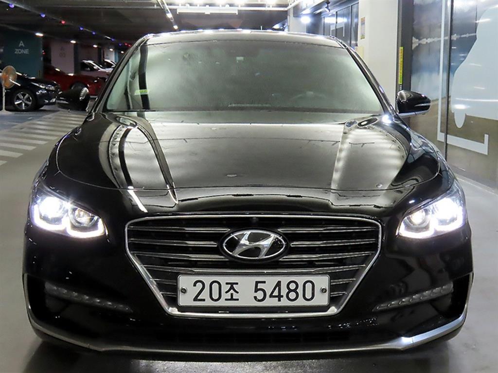 HYUNDAI Grandeur - Vista 2