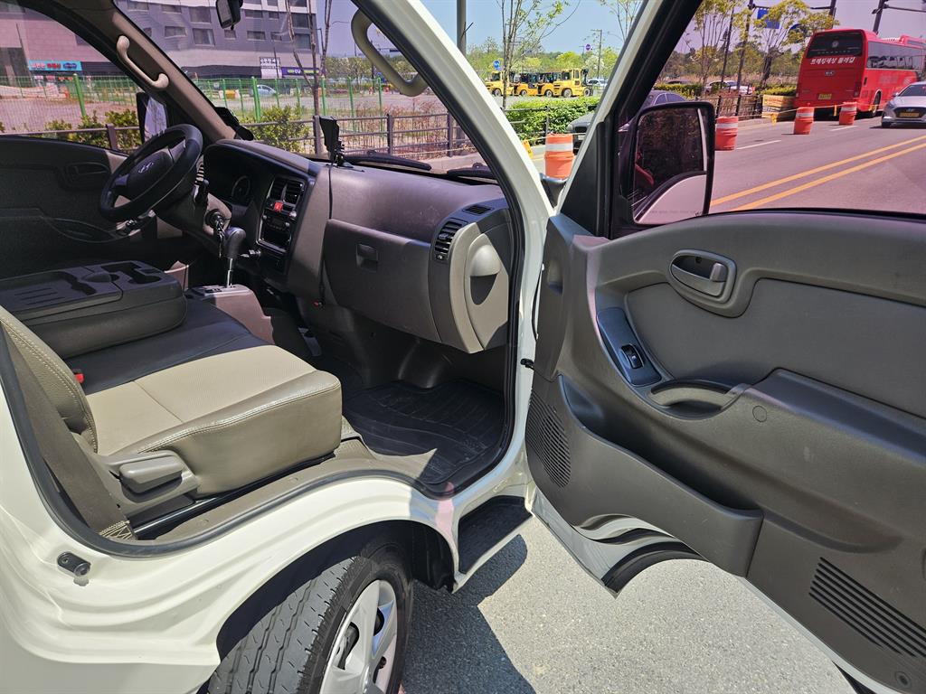 Small Truck Cargo (small) 2016 Blanco - Importación desde Corea - HF Imports Iquique - Foto 13
