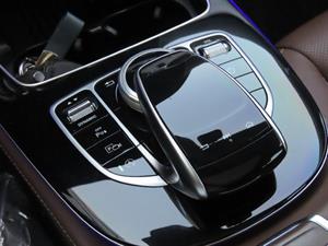 Mercedes Benz E class - Vista 12