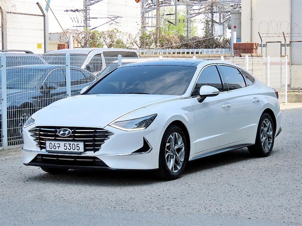 HYUNDAI Sonata - Vista 2