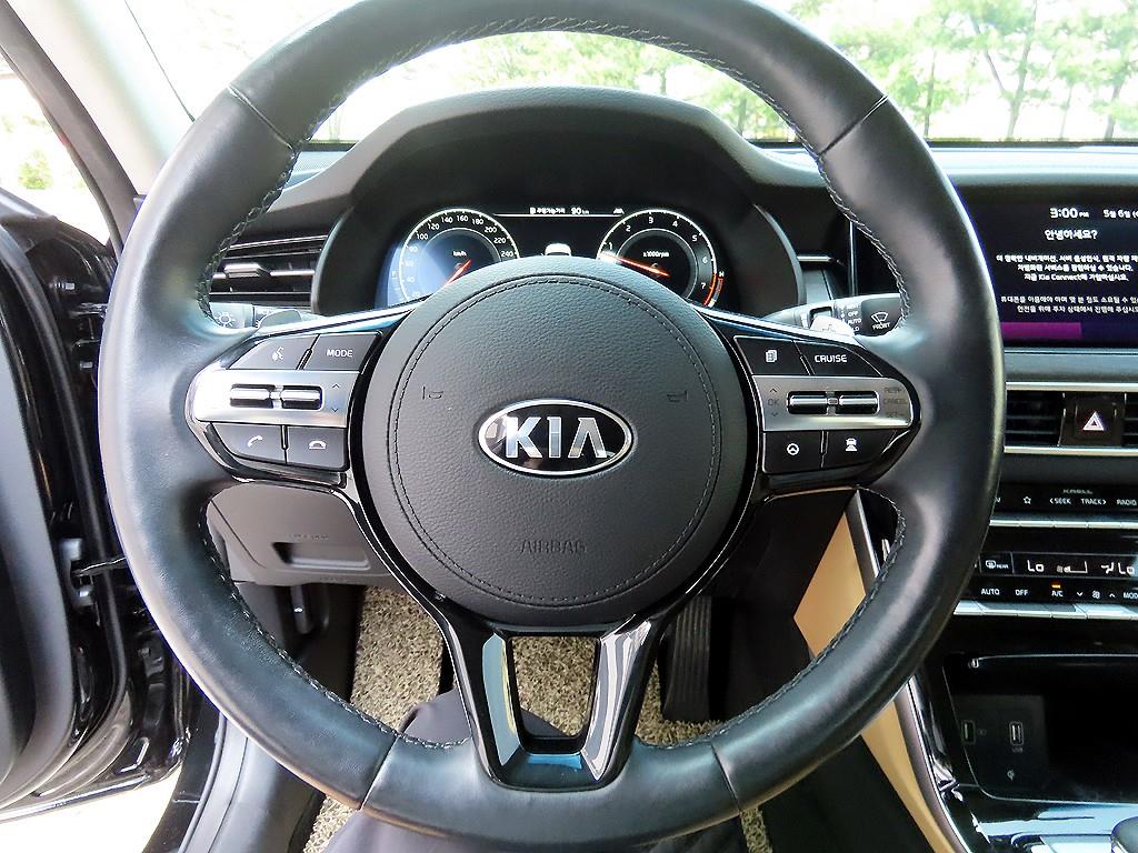 KIA K7 - Vista 8