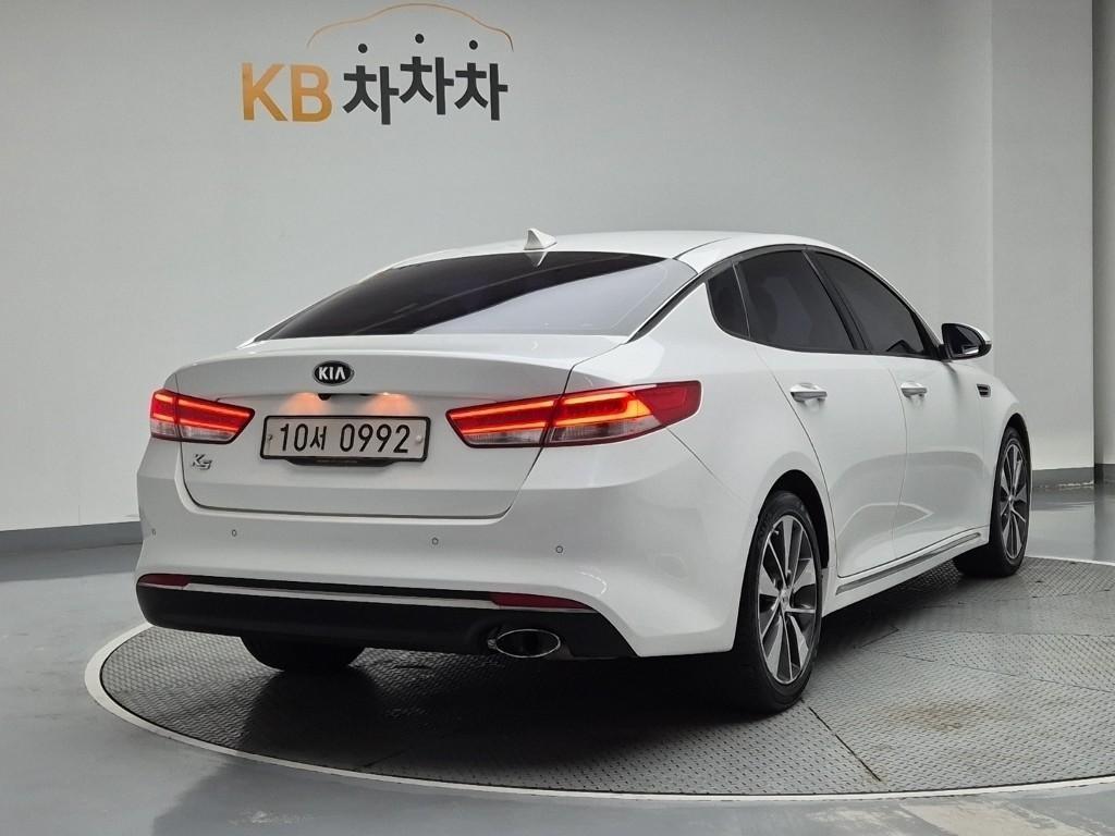 KIA K5 - Vista 3