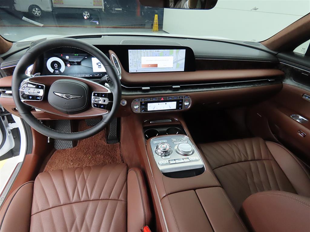 Genesis G90 - Vista 7