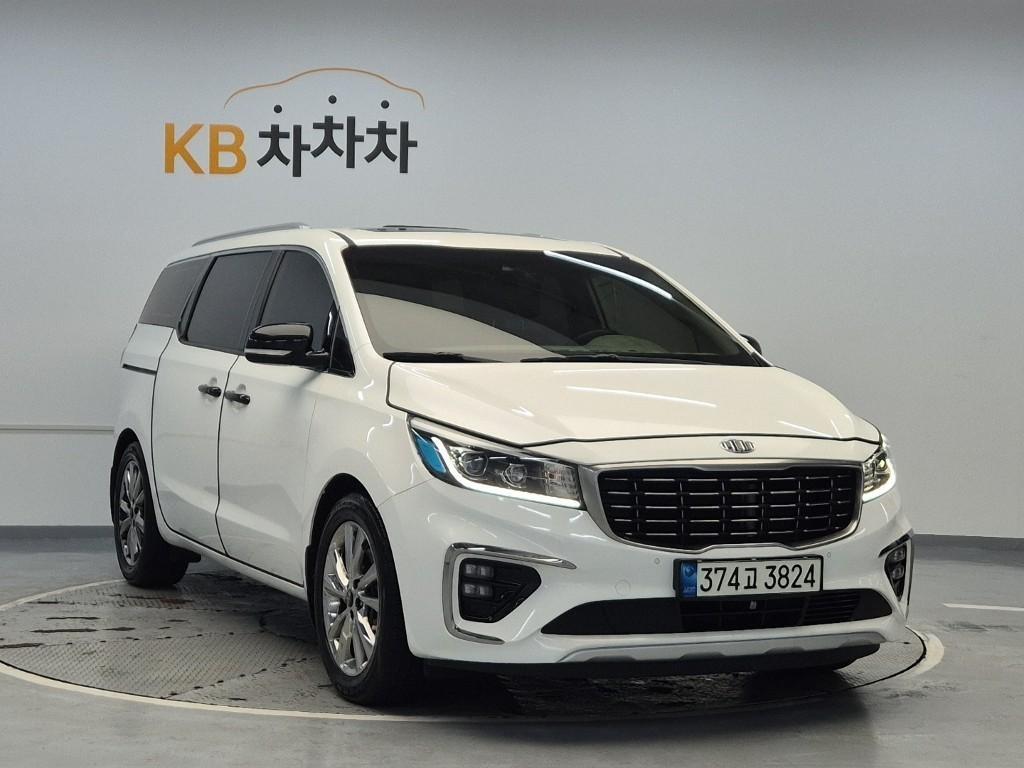 KIA Carnival - Vista 2