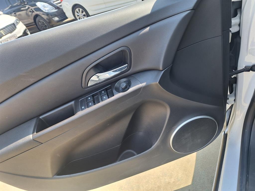 Chevrolet Cruise 2014 Blanco - Importación desde Corea - HF Imports Iquique - Foto 16