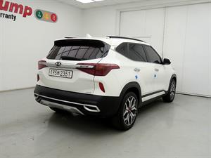 KIA Seltos - Vista 8