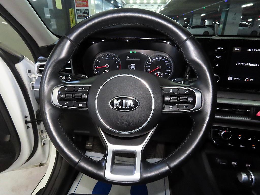 KIA K5 - Vista 8