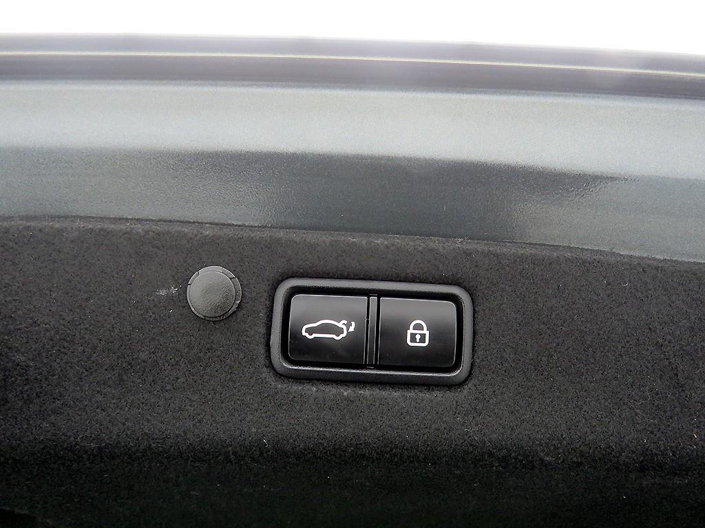 HYUNDAI Grandeur - Vista 5