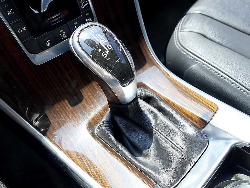 Volvo XC60 2015 Café - Importación desde Corea - HF Imports Iquique - Foto 7