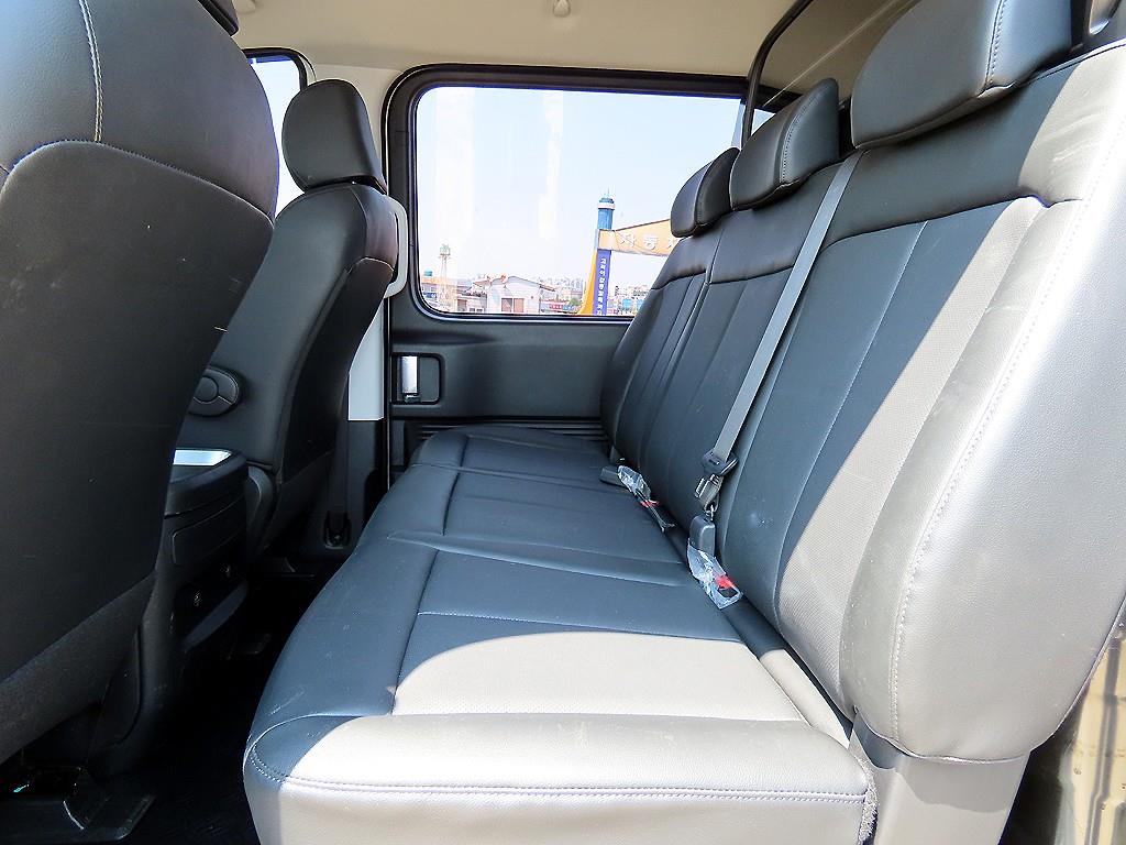 HYUNDAI Staria - Vista 6