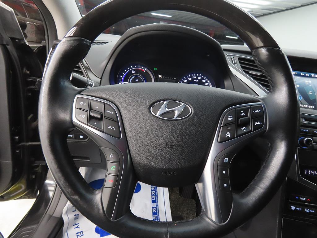 HYUNDAI Grandeur - Vista 8