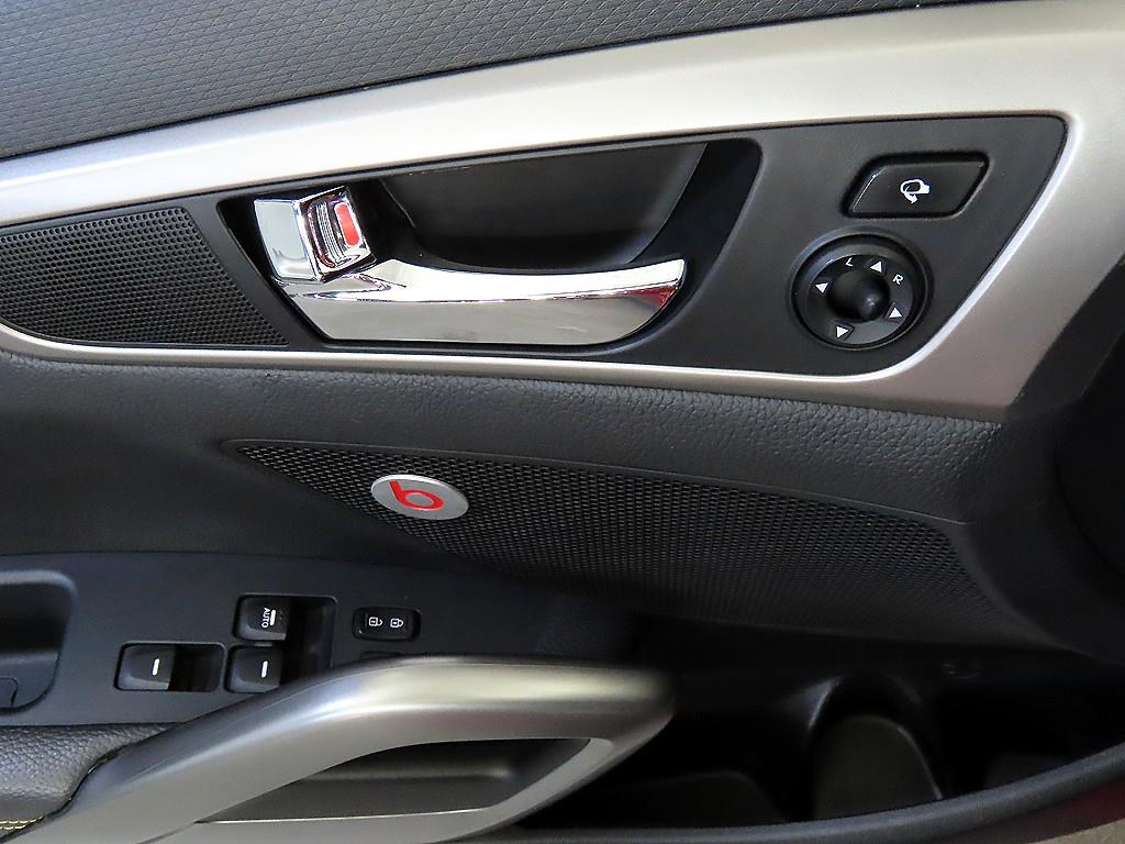HYUNDAI Veloster 2016 Rojo - Importación desde Corea - HF Imports Iquique - Foto 14