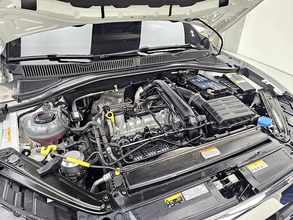 Volkswagen Jetta - Vista 6