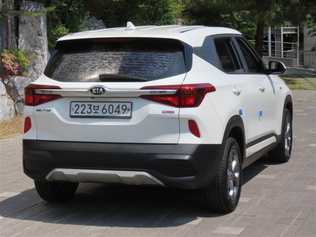 KIA Seltos - Vista 5