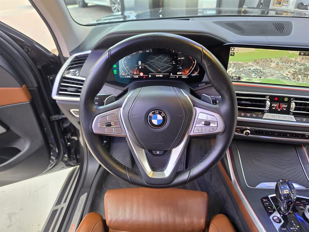 BMW X7 - Vista 11