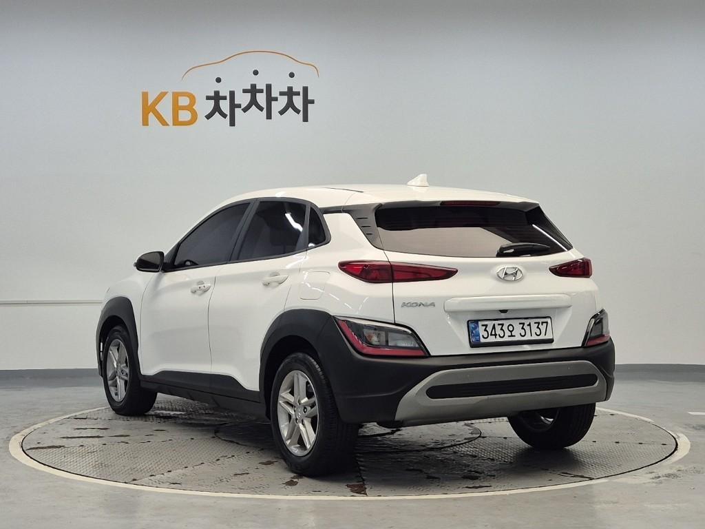 HYUNDAI Kona - Vista 2