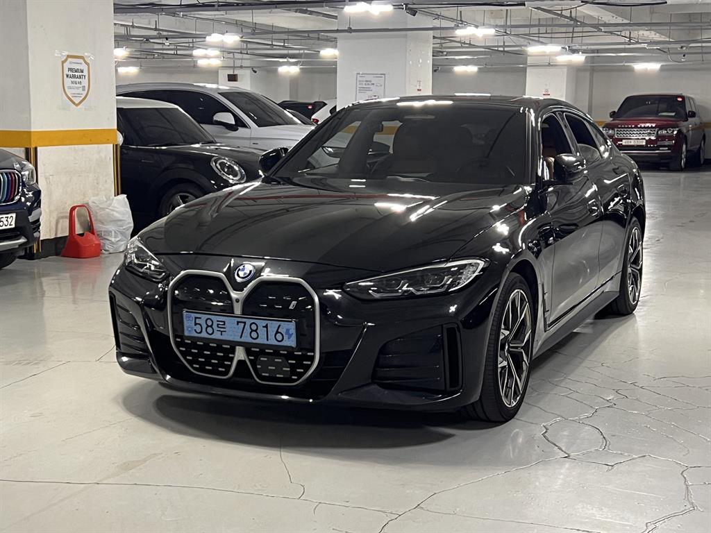 BMW i4 2022 Negro - Importación desde Corea - HF Imports Iquique - Foto 1