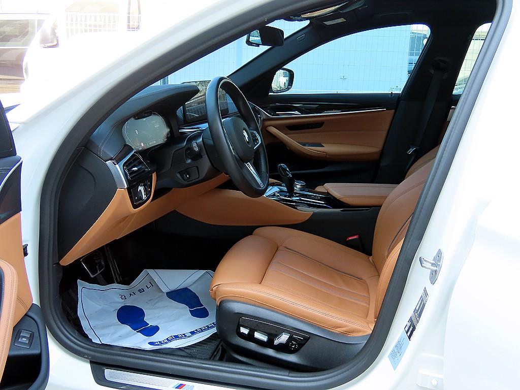 BMW 5 Series - Vista 5