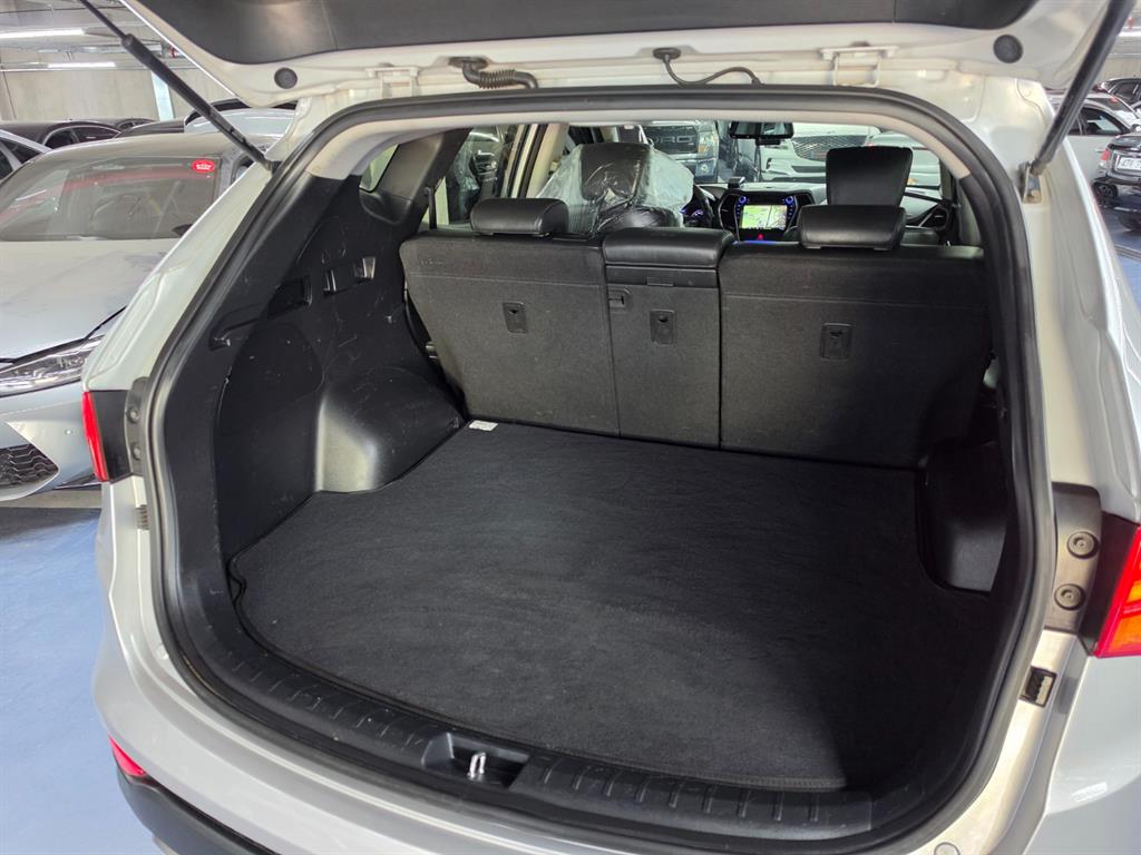 HYUNDAI Santa Fe - Vista 5