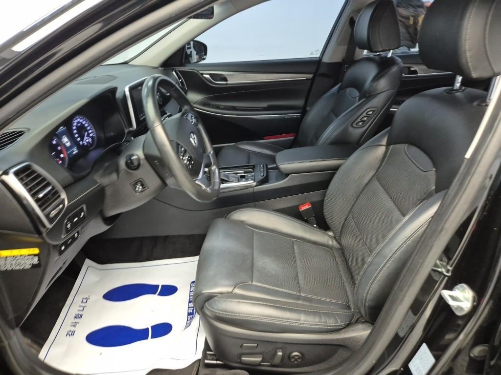 HYUNDAI Grandeur - Vista 11