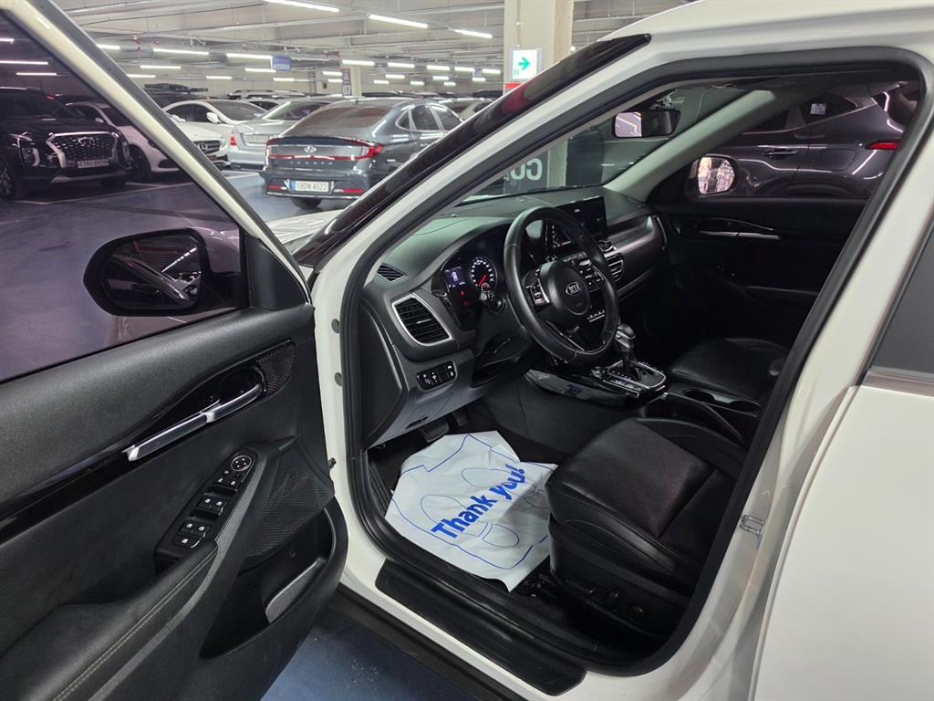 KIA Seltos - Vista 7