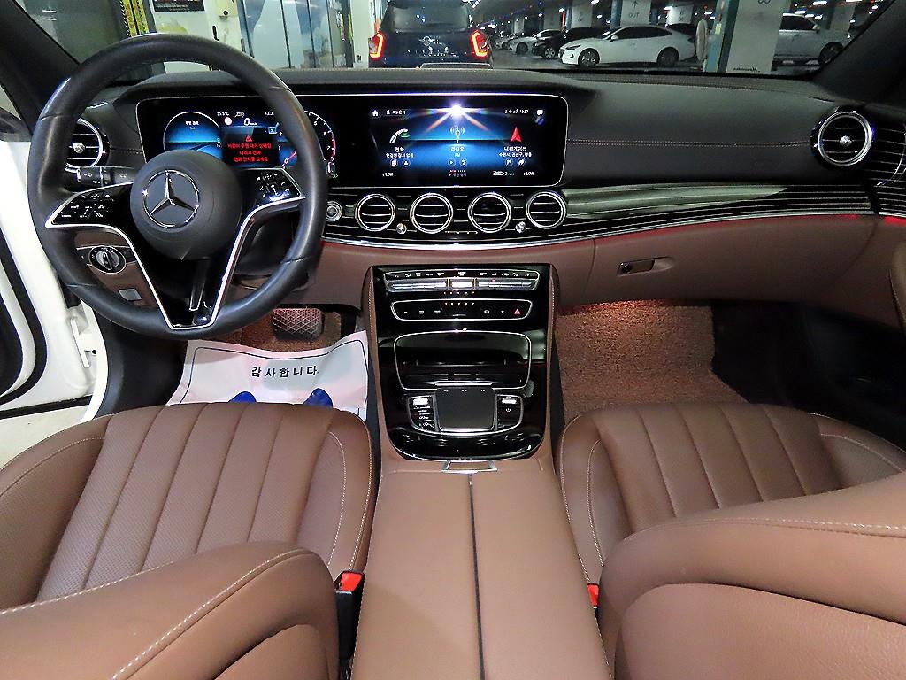 Mercedes Benz E class - Vista 10