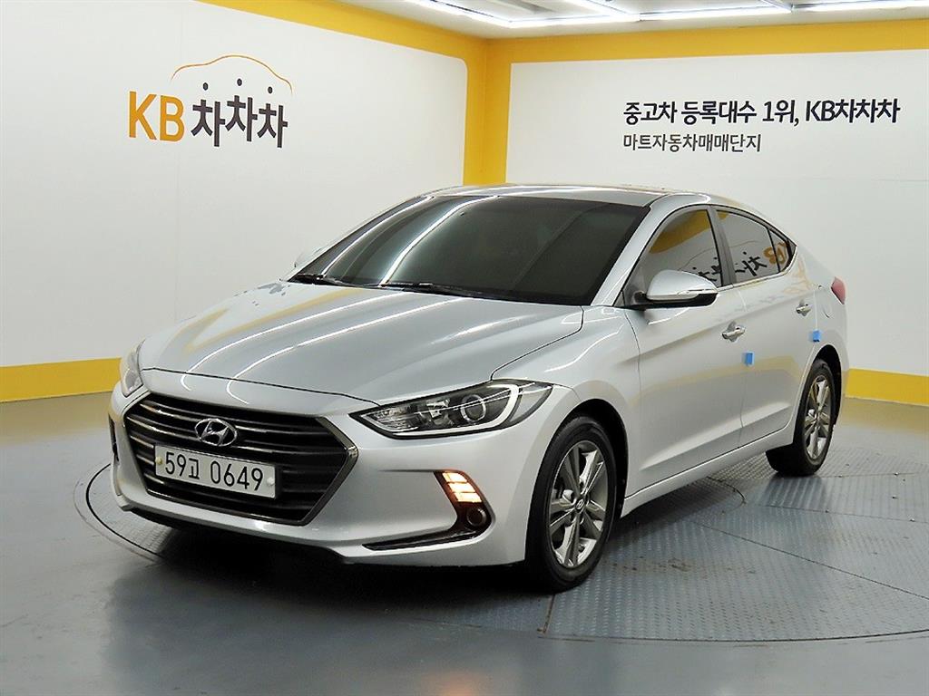 HYUNDAI Avante - Vista 2