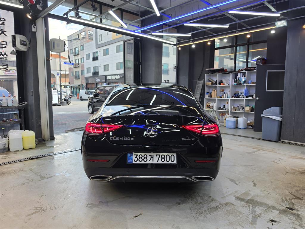 Mercedes Benz CLS Class - Vista 2