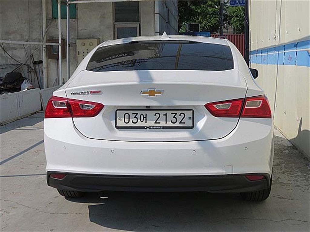 Chevrolet Malibu - Vista 5