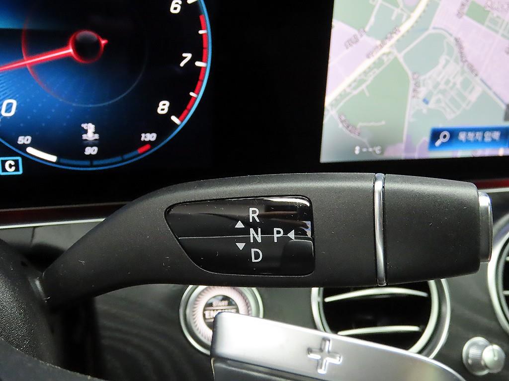 Mercedes Benz E class - Vista 10