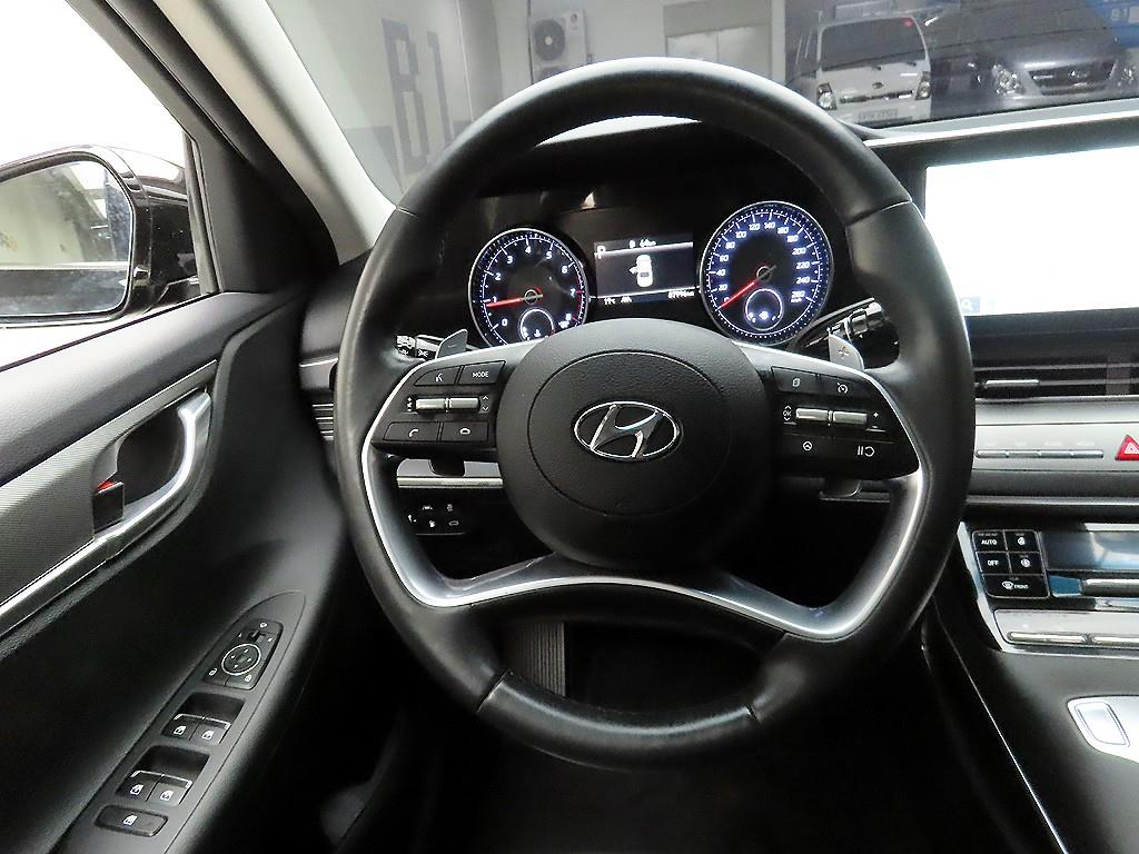 HYUNDAI Grandeur - Vista 7